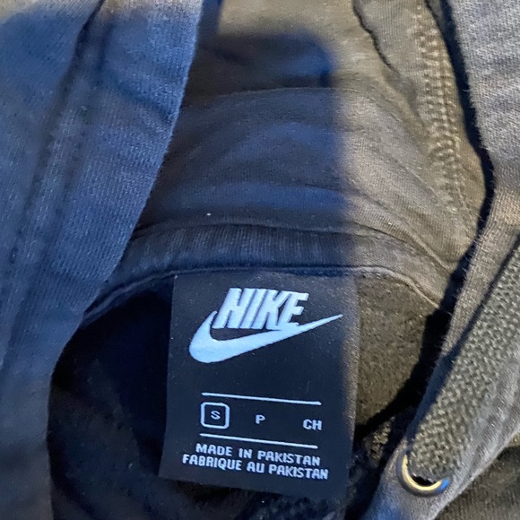 Nike Hoodie - Picture 2 of 4